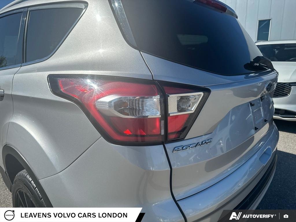 2018 Ford ESCAPE TITANIUM-9