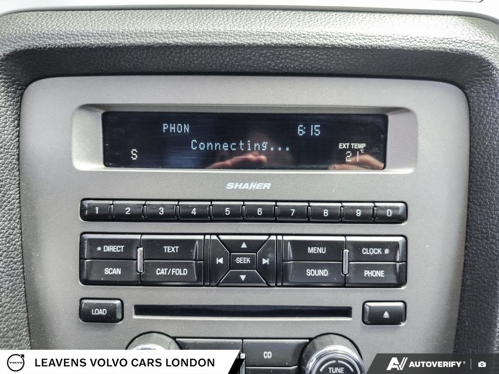 2011 Ford MUSTANG V6-26