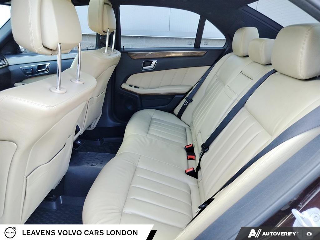 2011 Mercedes-Benz E-CLASS E 550-26