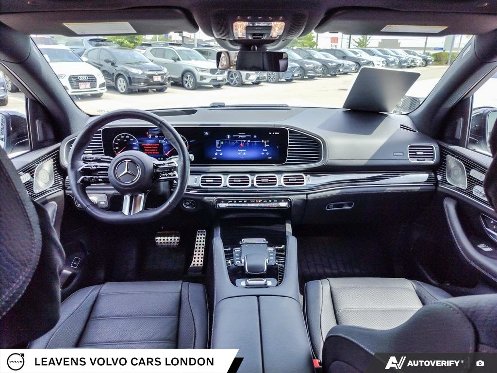 2025 Mercedes-Benz GLS 450-23