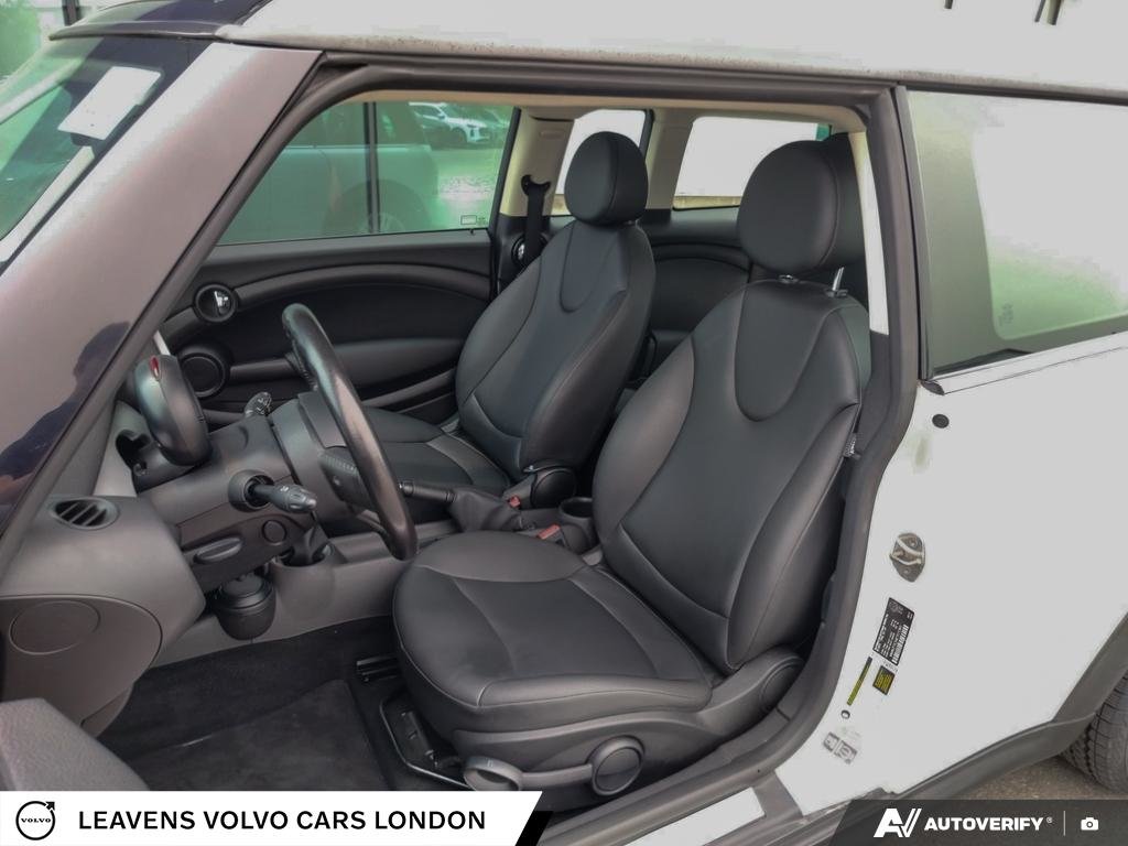 2014 MINI COOPER CLUBVAN BASE-25