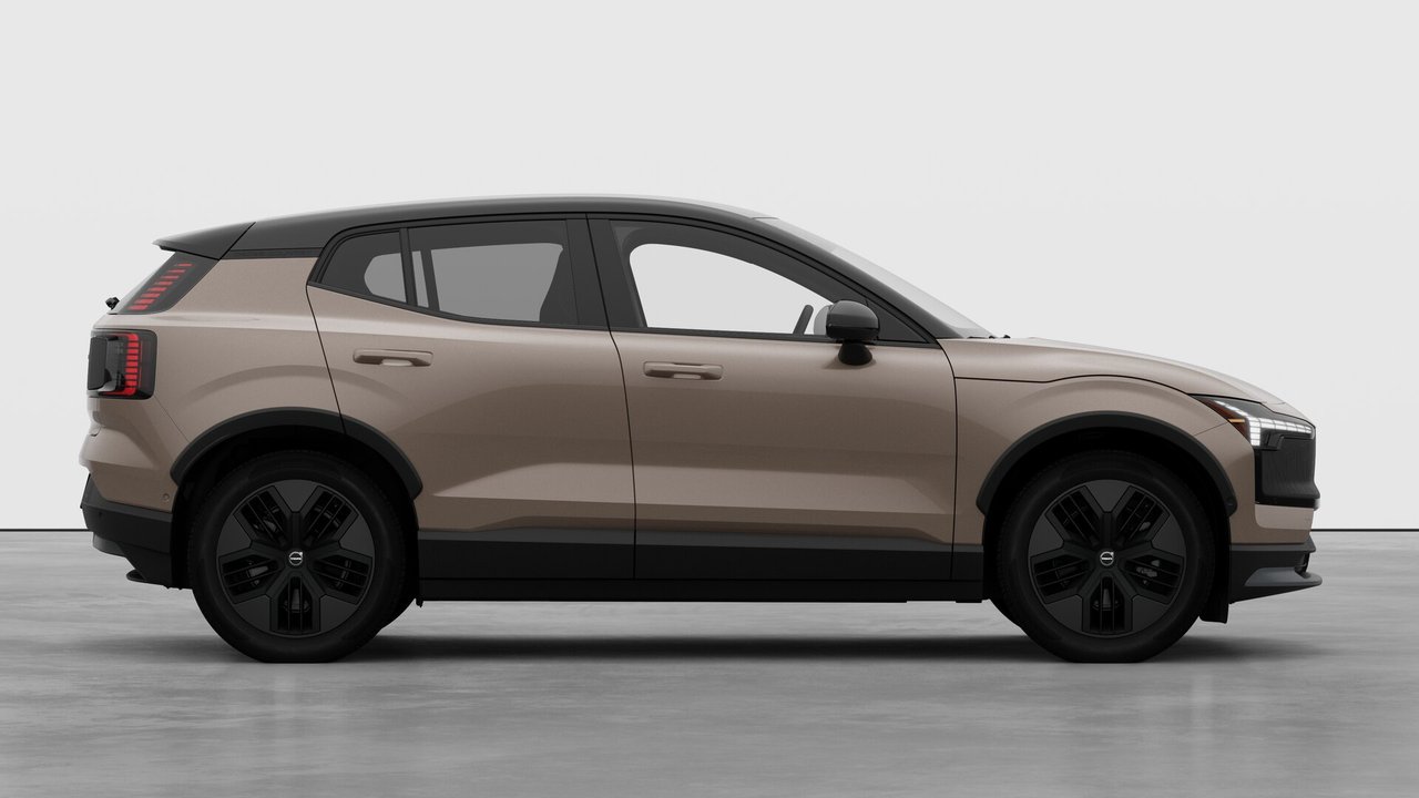 2026 Volvo EX30 ULTRA CROSS COUNTRY-6
