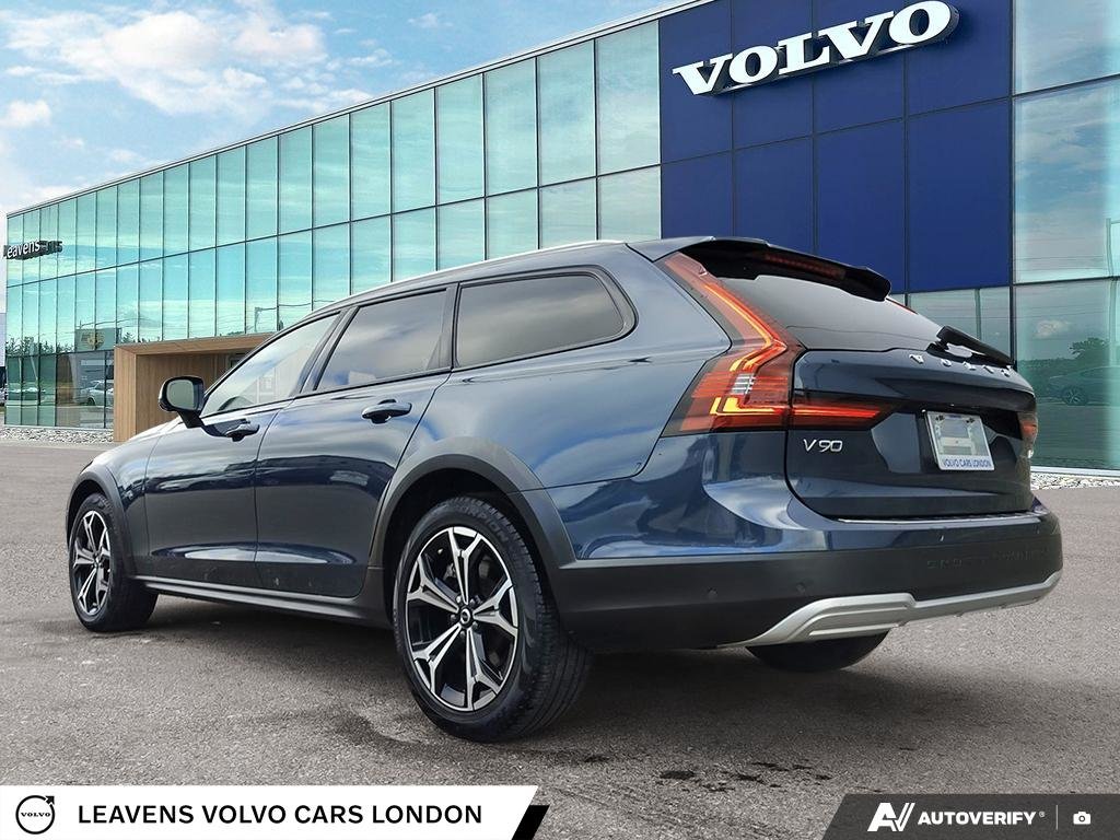 2023 Volvo V90 CROSS COUNTRY PLUS-3