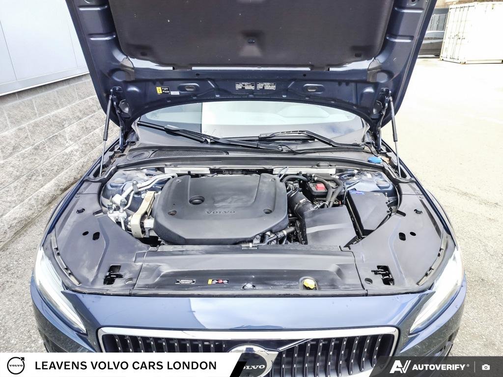2023 Volvo V90 CROSS COUNTRY PLUS-9