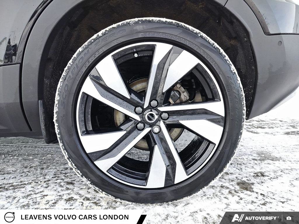 2024 Volvo XC40 ULTIMATE BRIGHT THEME-5