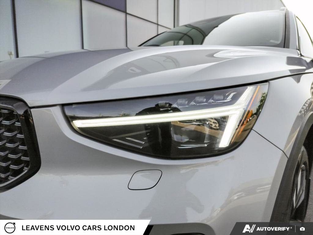 2024 Volvo XC40 ULTIMATE DARK THEME-7