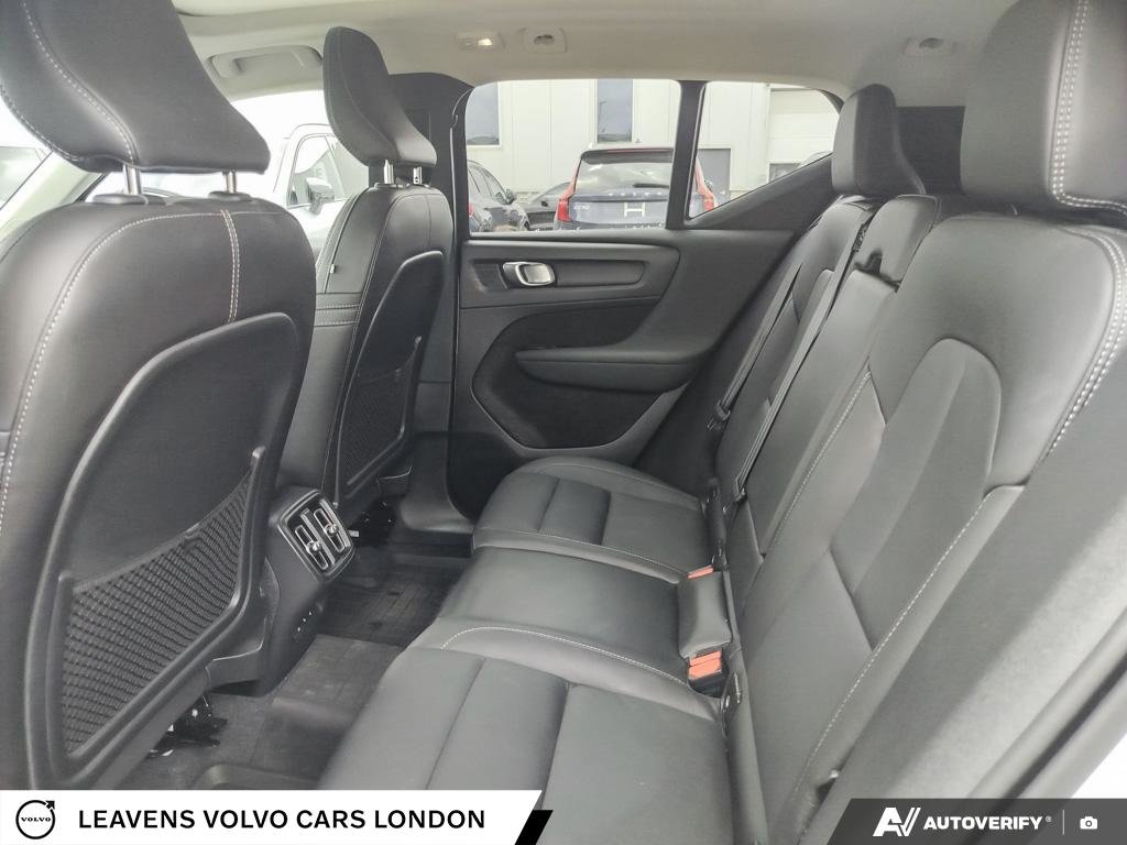 2024 Volvo XC40 ULTIMATE DARK THEME-22