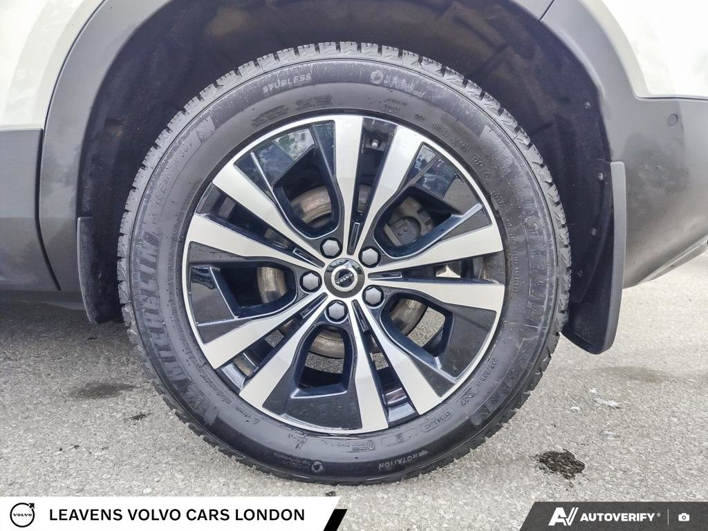 2024 Volvo XC40 ULTIMATE DARK THEME-5