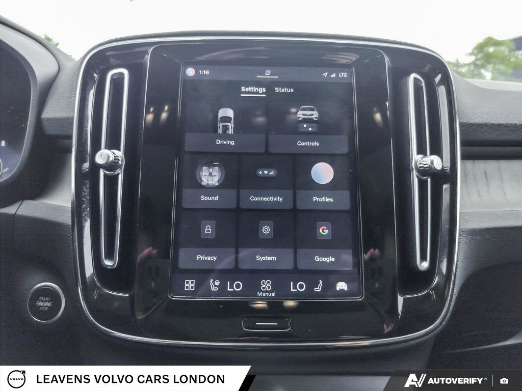 2024 Volvo XC40 ULTIMATE DARK THEME-27