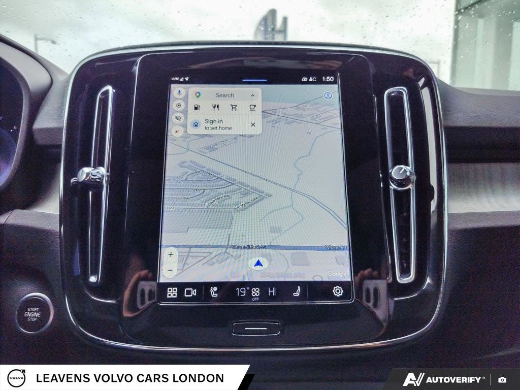 2025 Volvo XC40 PLUS DARK THEME-28