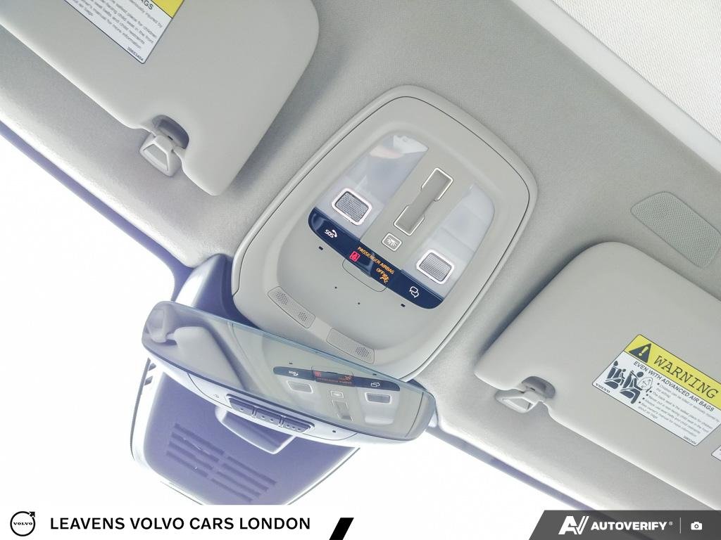 2026 Volvo XC40 PLUS DARK THEME-20