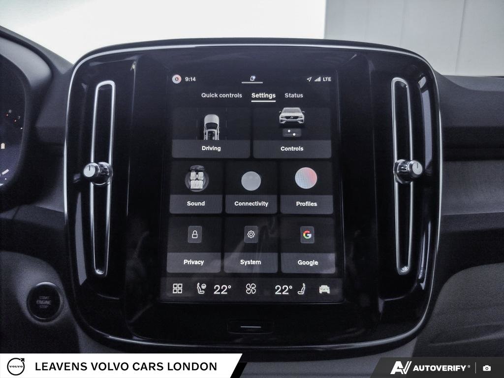 2026 Volvo XC40 PLUS DARK THEME-27