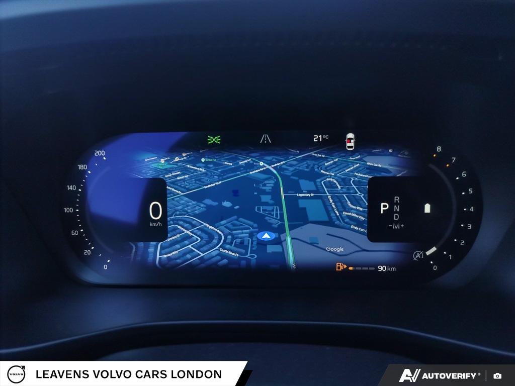 2026 Volvo XC40 PLUS DARK THEME-14