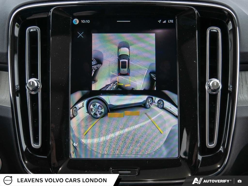 2026 Volvo XC40 ULTRA DARK THEME-26