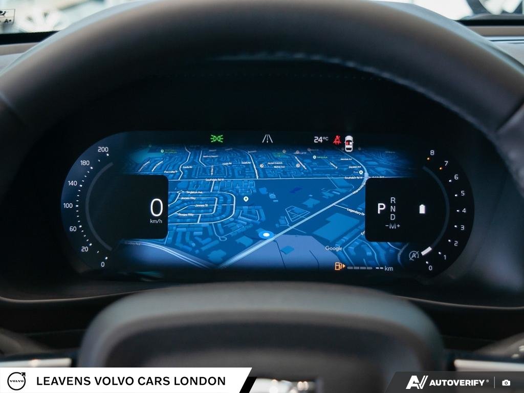 2026 Volvo XC40 PLUS DARK THEME-14