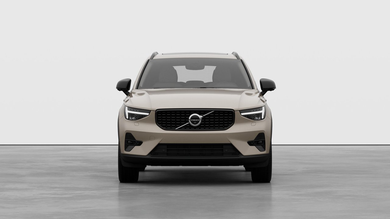 2026 Volvo XC40 PLUS DARK THEME-4