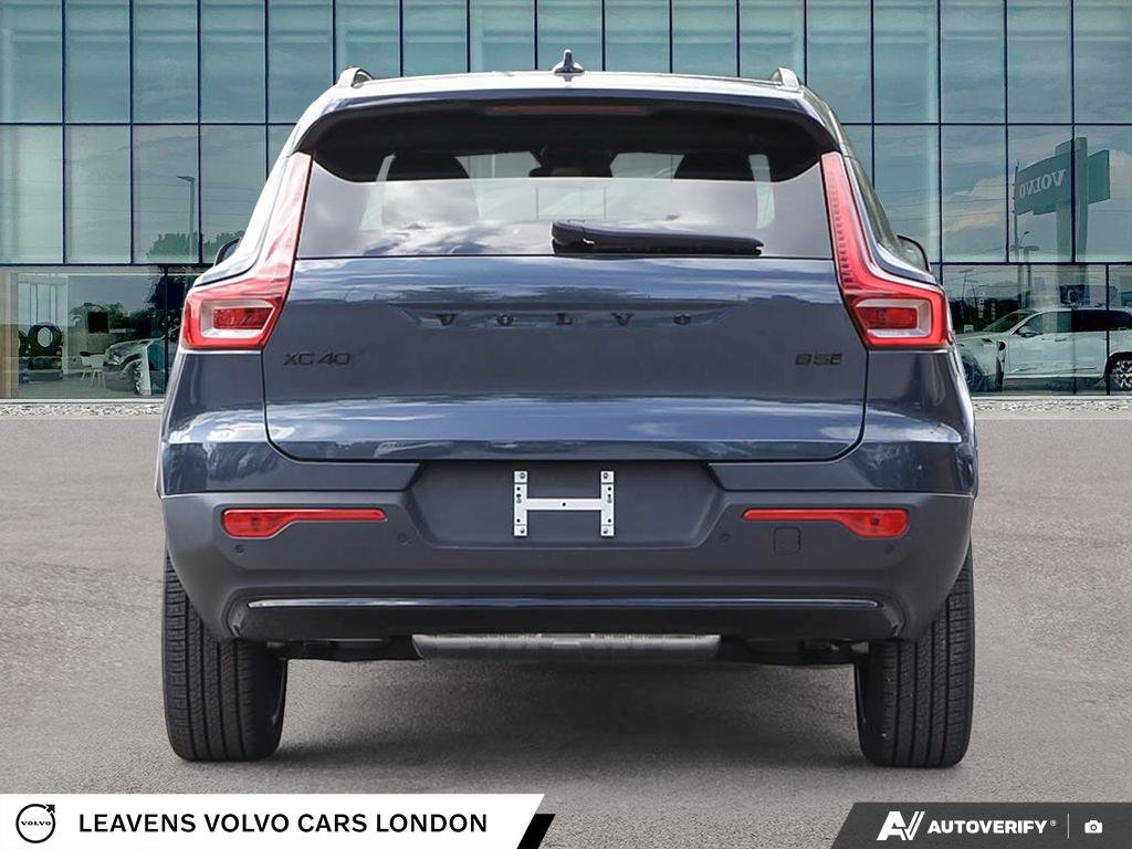 2026 Volvo XC40 ULTRA BLACK EDITION-4