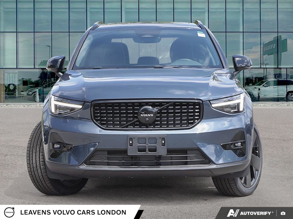 2026 Volvo XC40 ULTRA BLACK EDITION-1