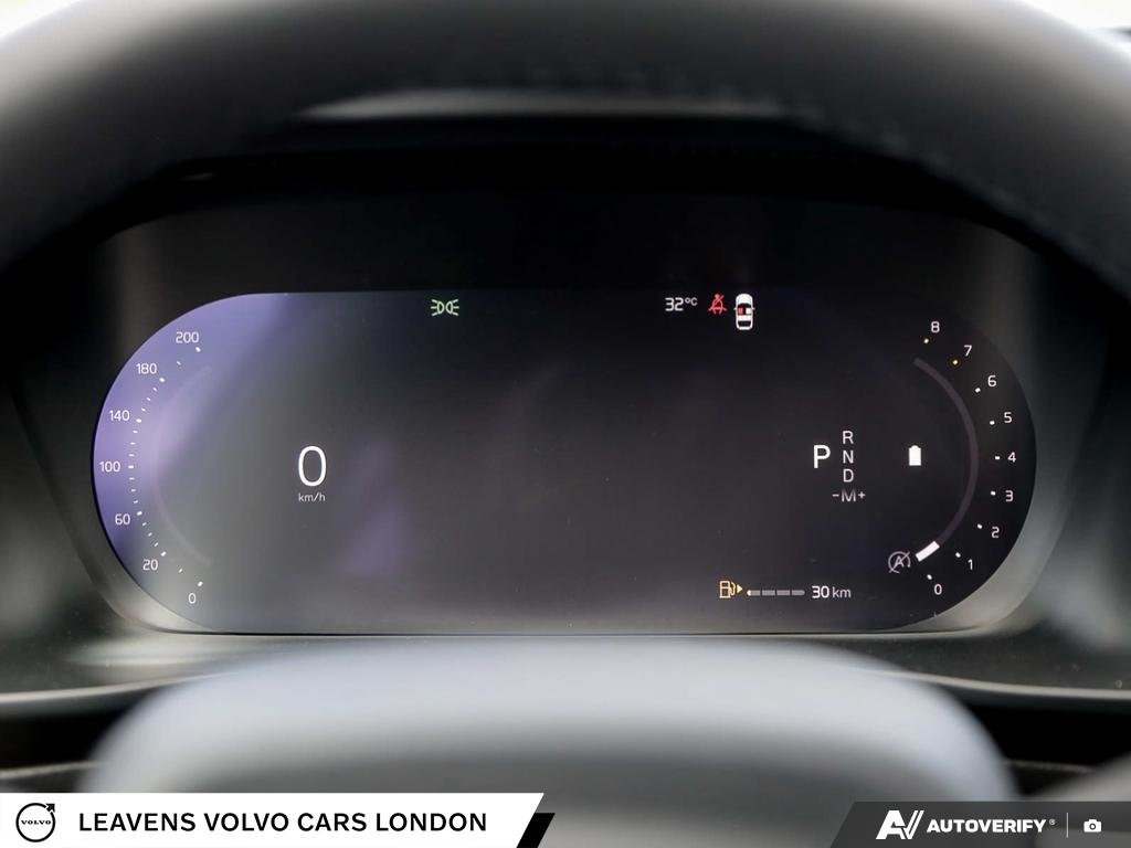 2026 Volvo XC40 ULTRA BLACK EDITION-14