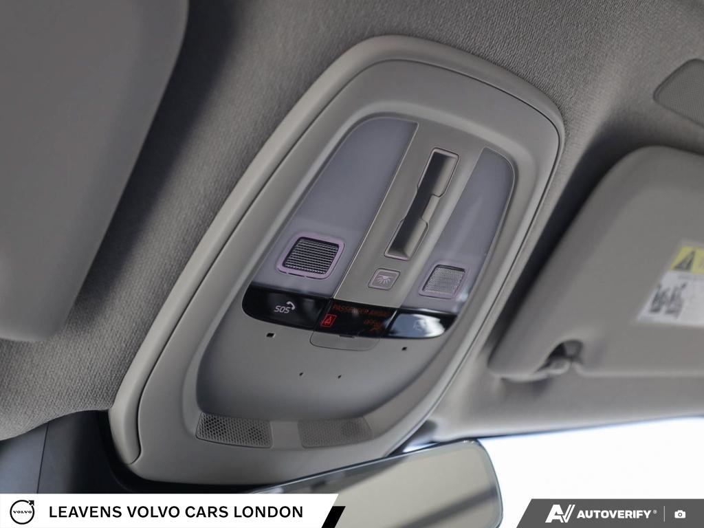 2026 Volvo XC40 PLUS DARK THEME-21