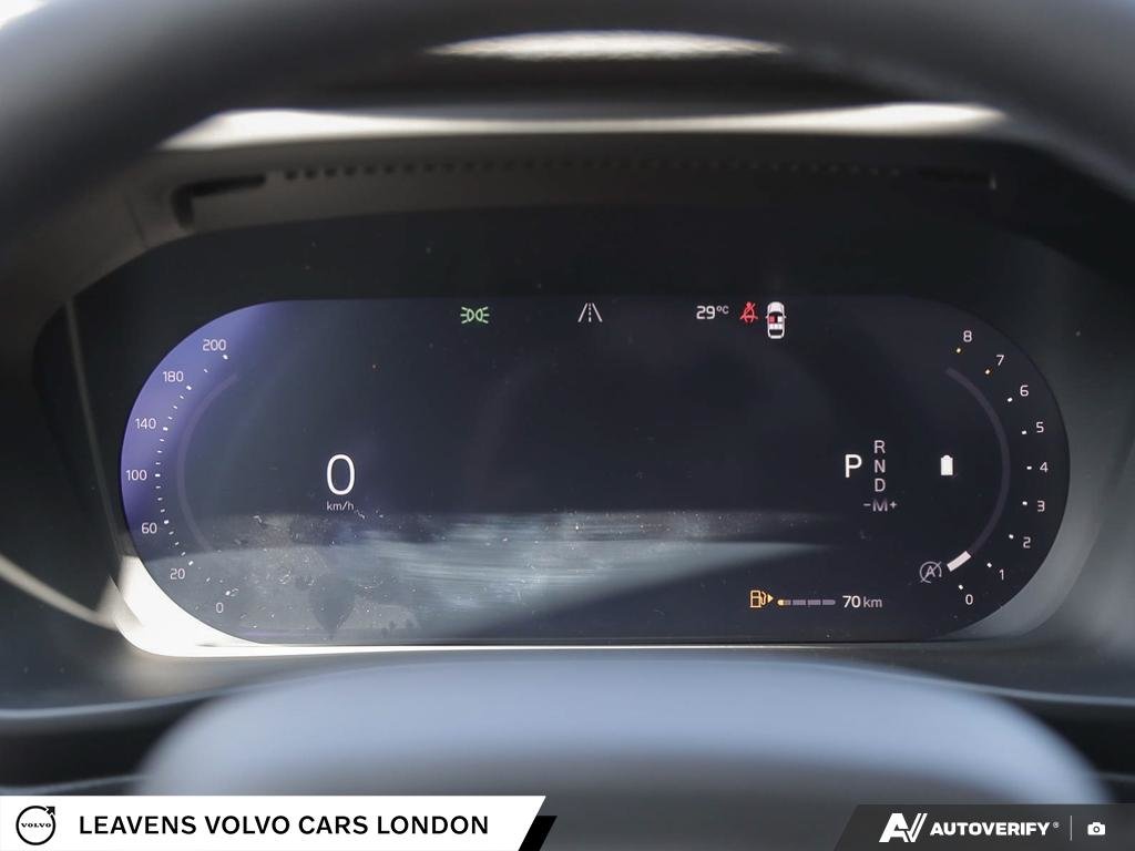 2026 Volvo XC40 PLUS DARK THEME-14