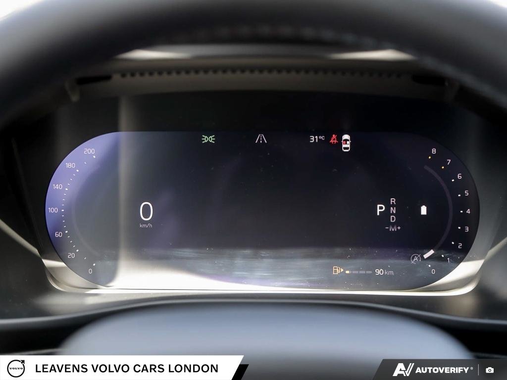 2026 Volvo XC40 PLUS DARK THEME-14