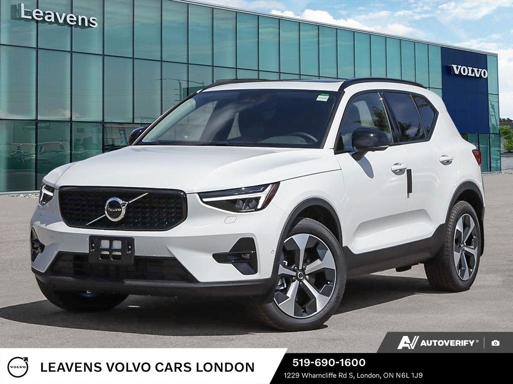 2026 Volvo XC40 PLUS DARK THEME-0