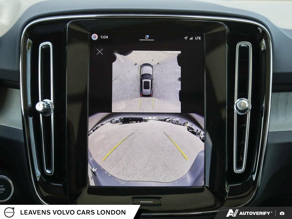 2026 Volvo XC40 PLUS DARK THEME-26