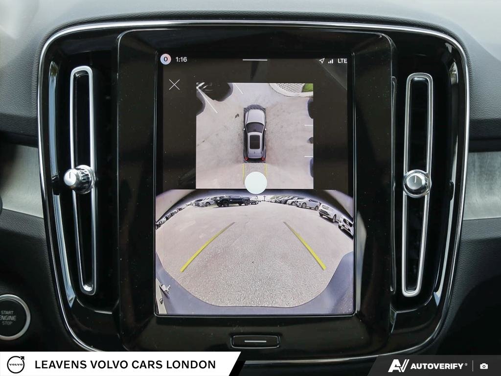 2026 Volvo XC40 PLUS DARK THEME-26