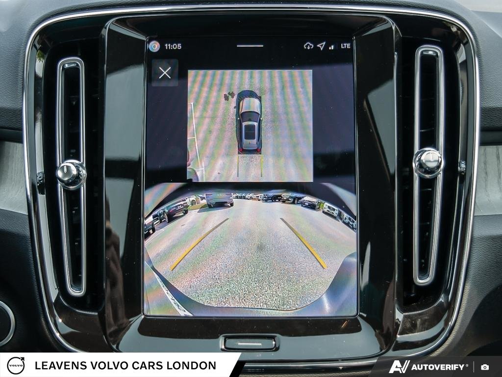 2026 Volvo XC40 PLUS DARK THEME-26