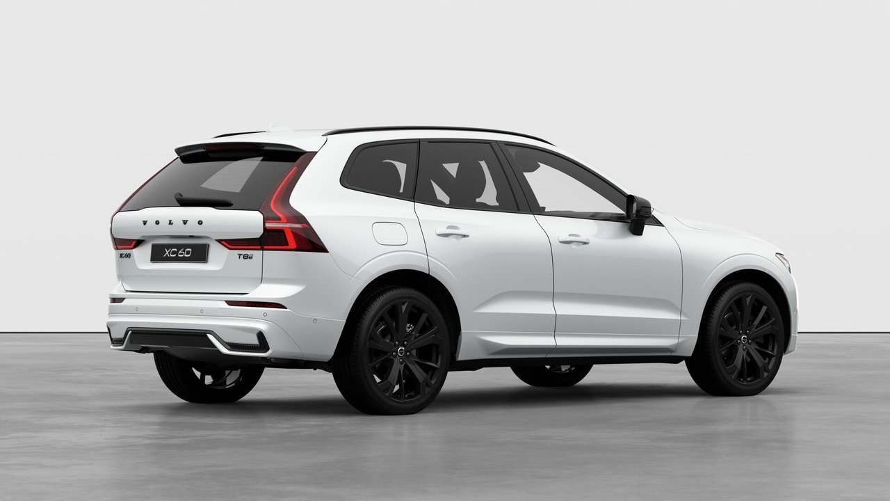 2026 Volvo XC60 PLUG-IN HYBRID ULTRA BLACK EDITION-3