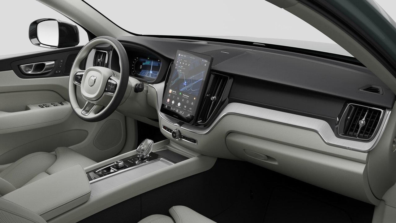 2026 Volvo XC60 PLUG-IN HYBRID ULTRA DARK THEME-9