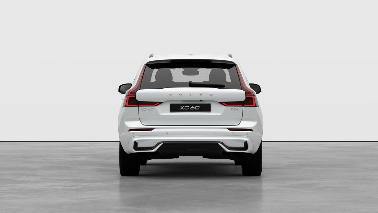 2027 Volvo XC60 PLUG-IN HYBRID ULTRA DARK THEME-5