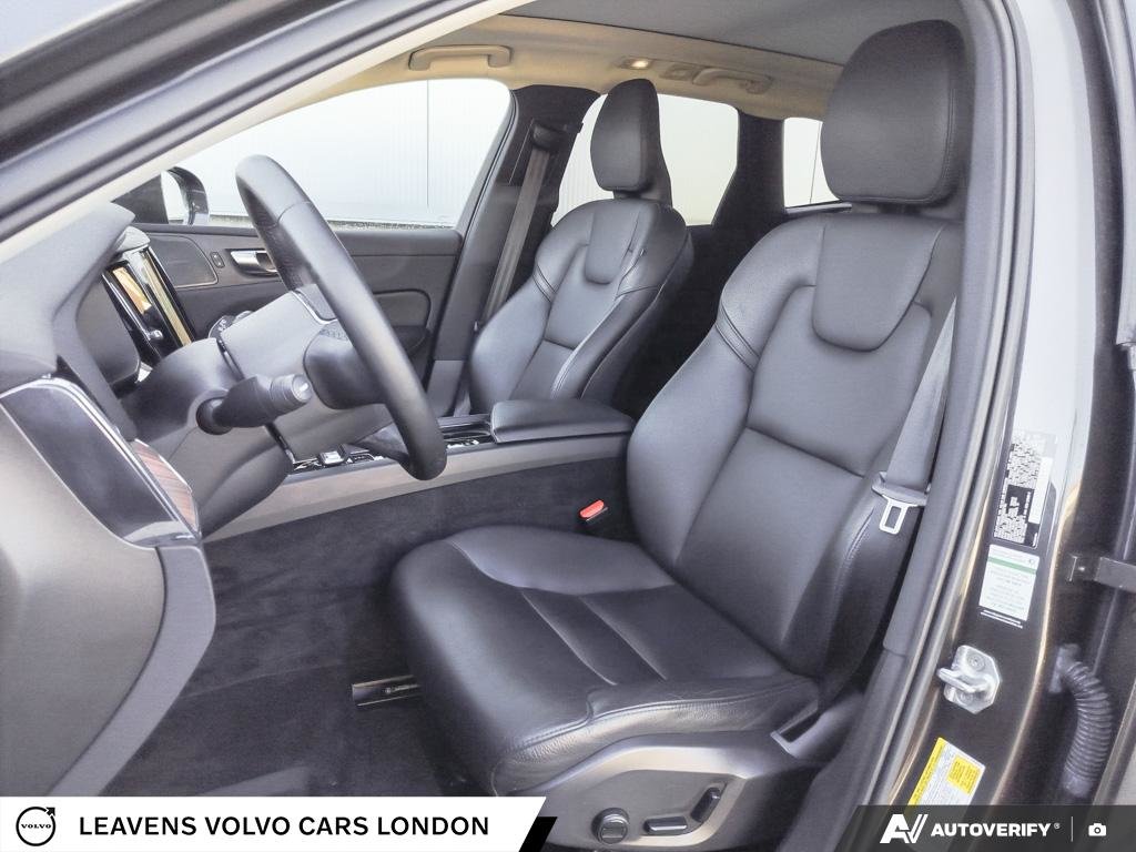 2022 Volvo XC60 RECHARGE INSCRIPTION EXPRESSION-25