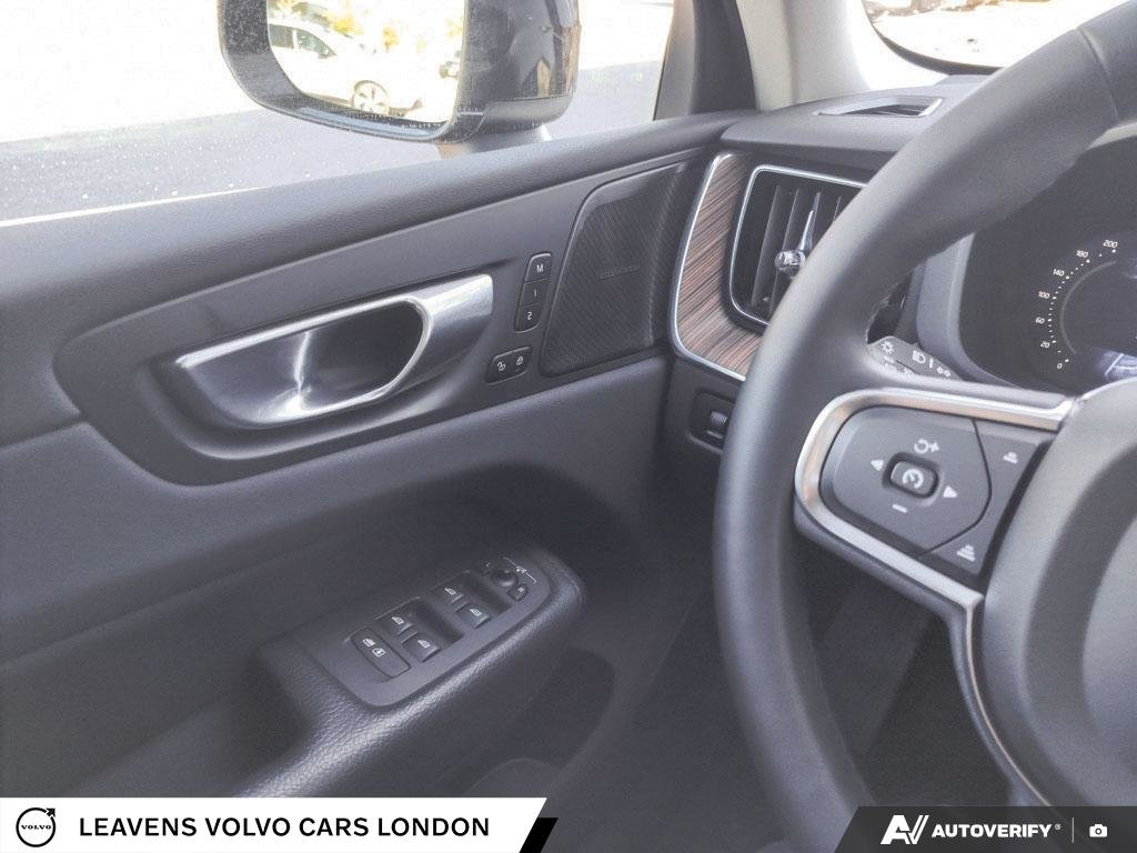 2022 Volvo XC60 RECHARGE INSCRIPTION EXPRESSION-16