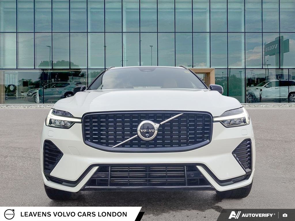2024 Volvo XC60 RECHARGE ULTIMATE DARK THEME-1