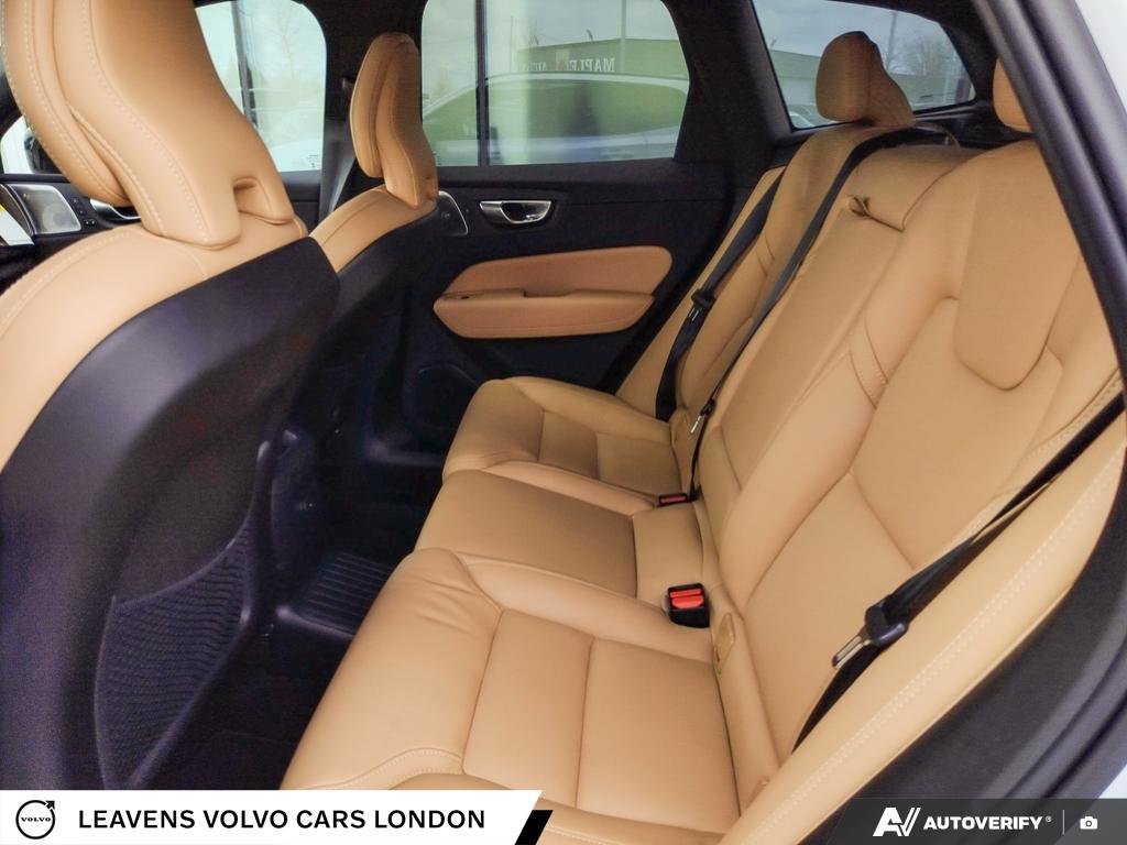 2024 Volvo XC60 RECHARGE ULTIMATE DARK THEME-22