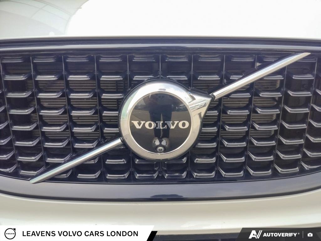 2024 Volvo XC60 RECHARGE ULTIMATE DARK THEME-8