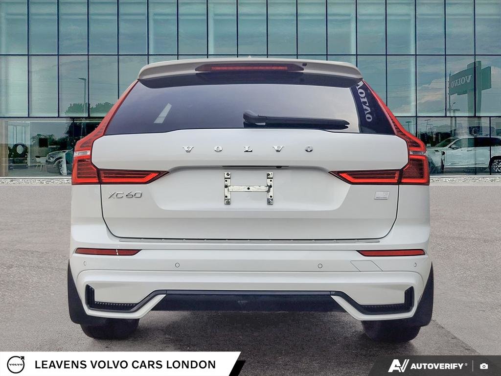 2024 Volvo XC60 RECHARGE ULTIMATE DARK THEME-4