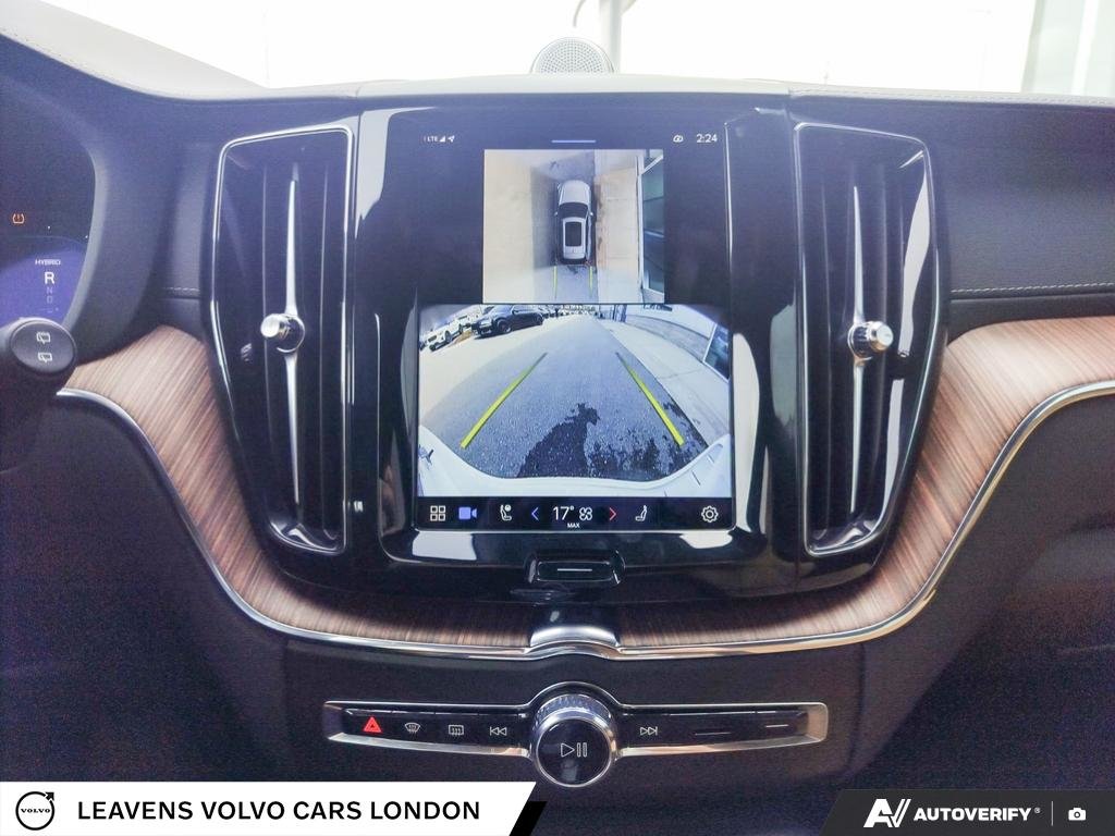 2024 Volvo XC60 RECHARGE ULTIMATE DARK THEME-18