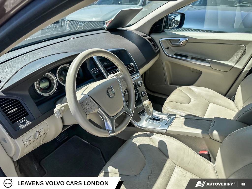 2012 Volvo XC60 T6 R-DESIGN-10