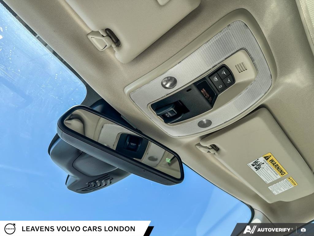 2012 Volvo XC60 T6 R-DESIGN-18