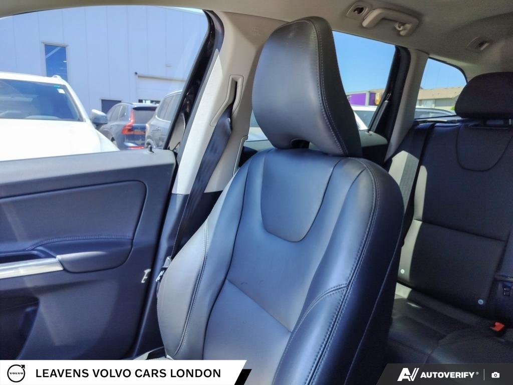 2017 Volvo XC60 T6 DRIVE-E PREMIER-19