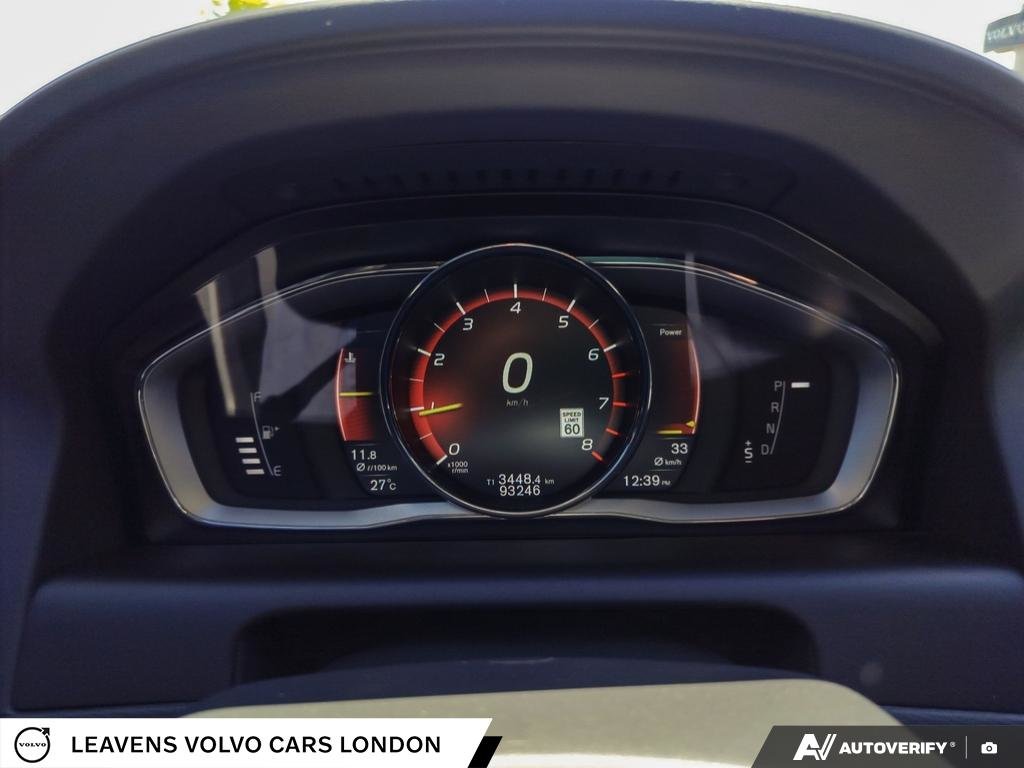 2017 Volvo XC60 T6 DRIVE-E PREMIER-14