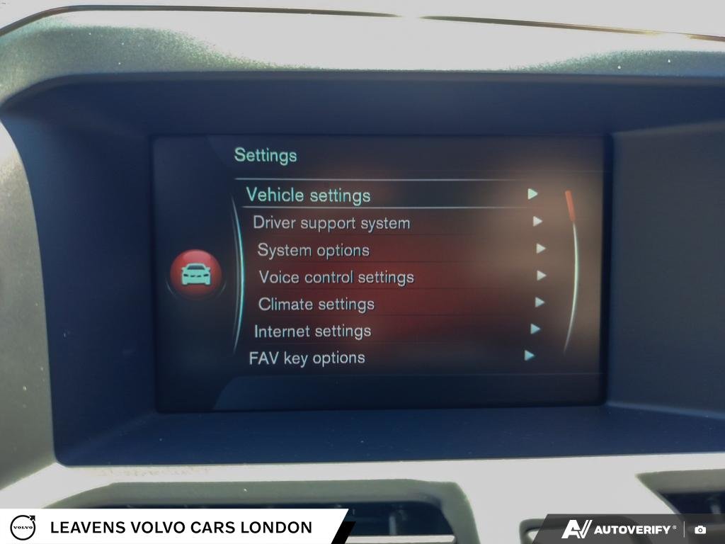 2017 Volvo XC60 T6 DRIVE-E PREMIER-27