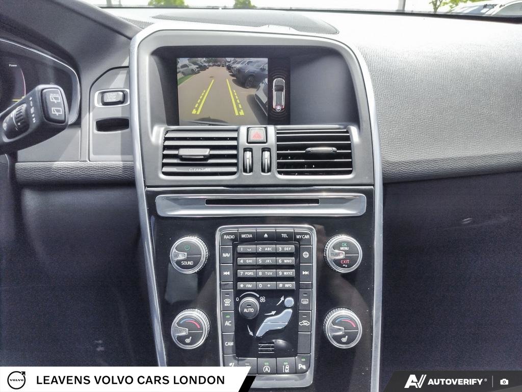 2017 Volvo XC60 T6 DRIVE-E PREMIER-18