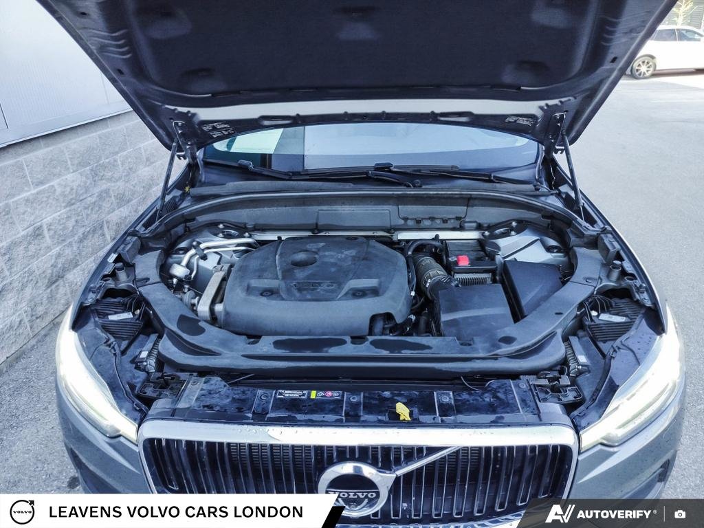 2018 Volvo XC60 MOMENTUM-9
