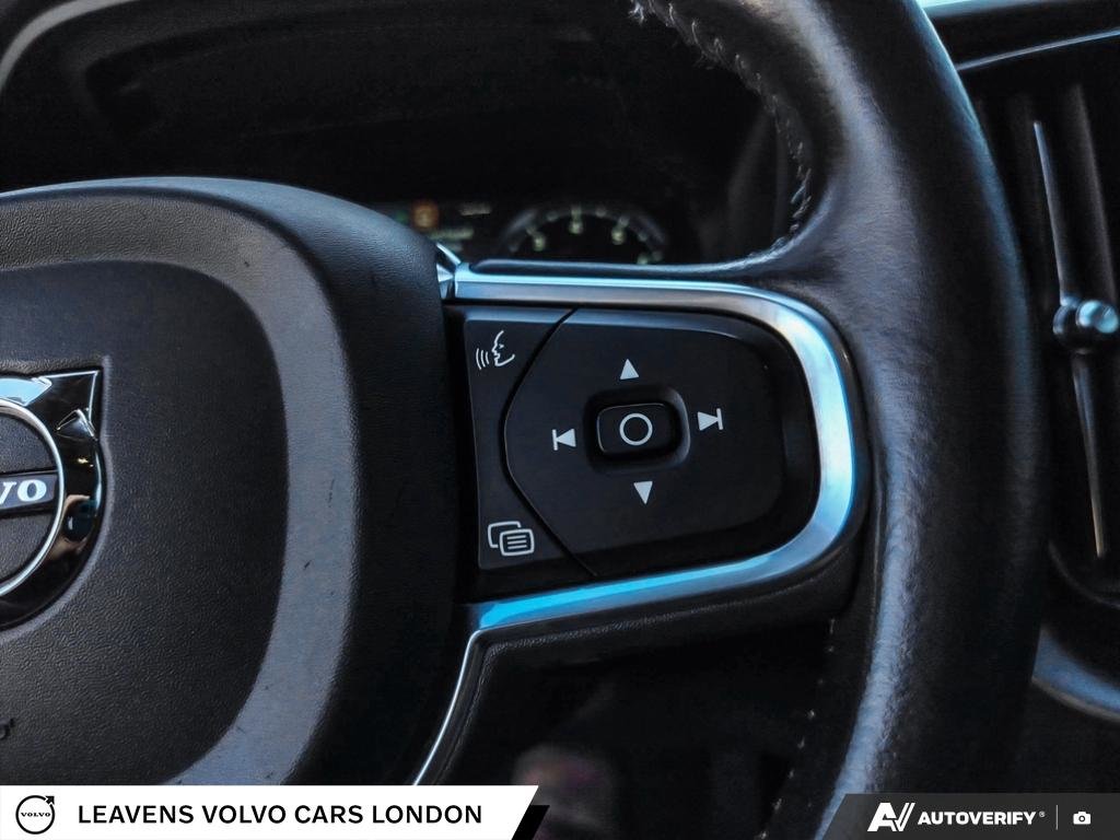 2018 Volvo XC60 MOMENTUM-15