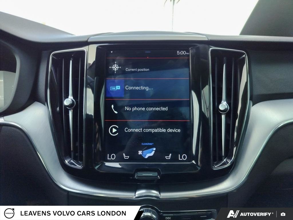 2018 Volvo XC60 MOMENTUM-26