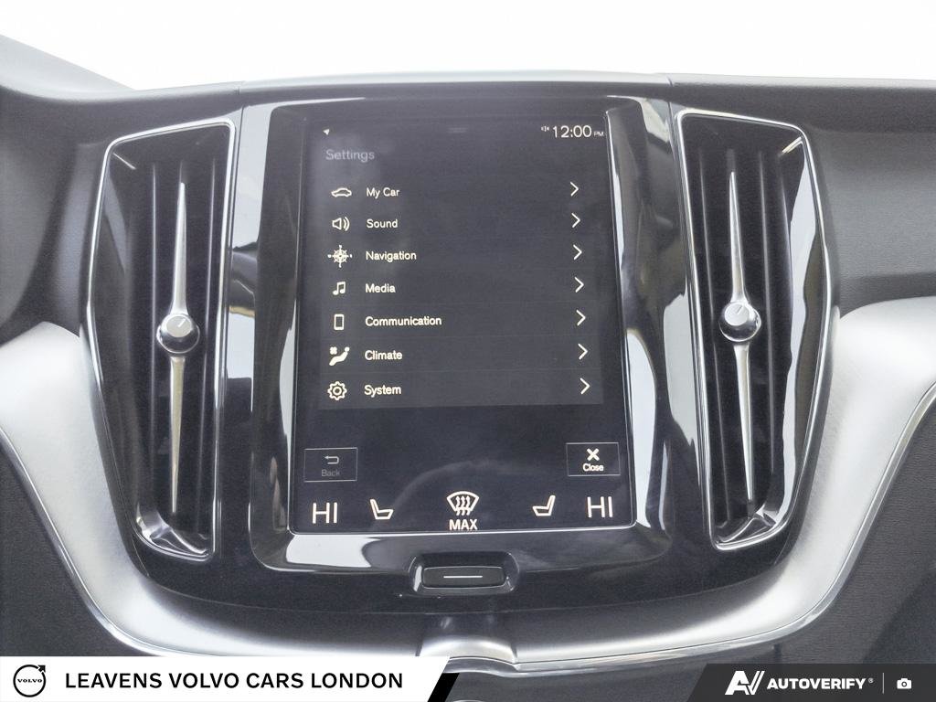 2019 Volvo XC60 MOMENTUM-27